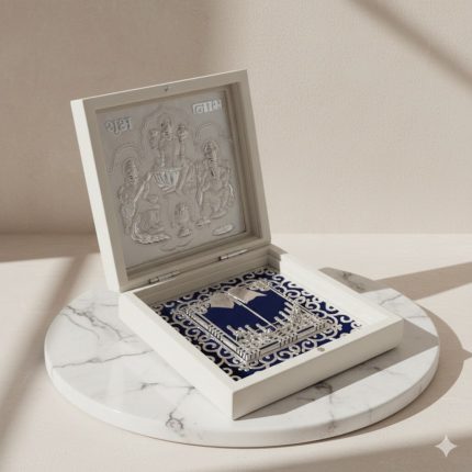 silver photo frame